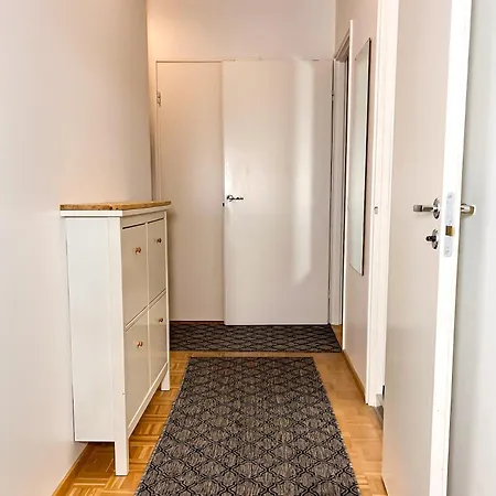 Ahkio - Warm & Cozy Near Downtown Apartman *